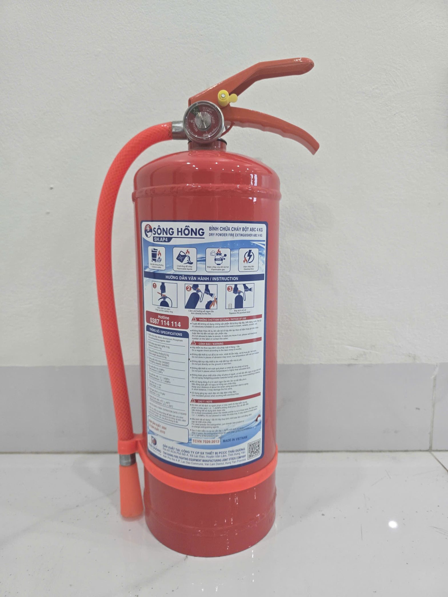 Bình chữa cháy bột khô ABC 8KG Sông Hồng